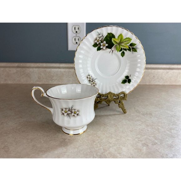 Grosvenor Jackson And Gosling (Spring Song) Tea Cup And Saucer Set - Picture 2 of 6